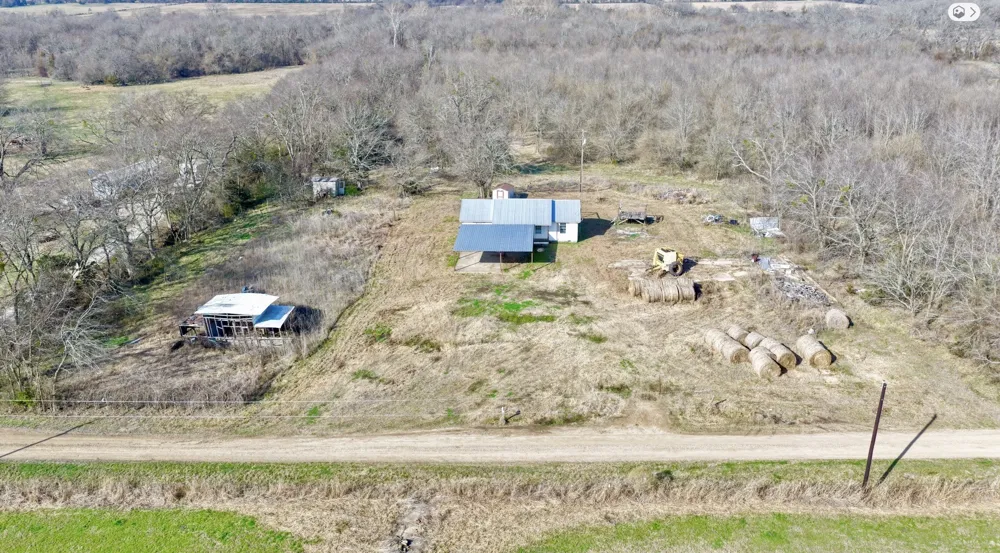 5194 County Road 15200 Deport, TX 75435