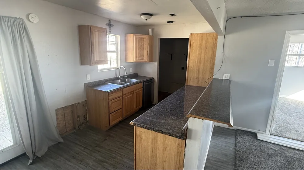 5194 County Road 15200 Deport, TX 75435