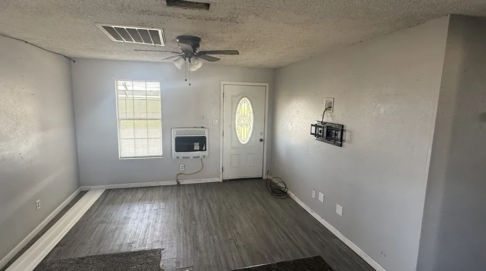5194 County Road 15200 Deport, TX 75435