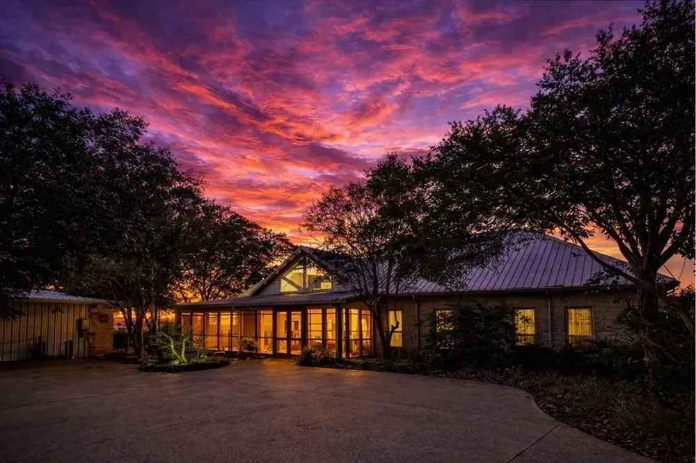 1179 E FM 813 Palmer, TX 75152
