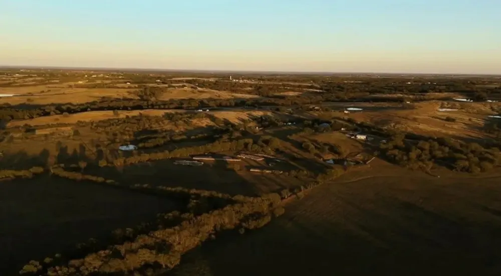 1179 E FM 813 Palmer, TX 75152