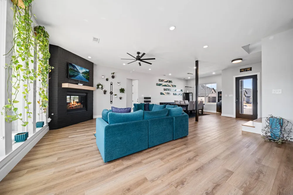 12010 Kenai Circle Woodway, TX 76712