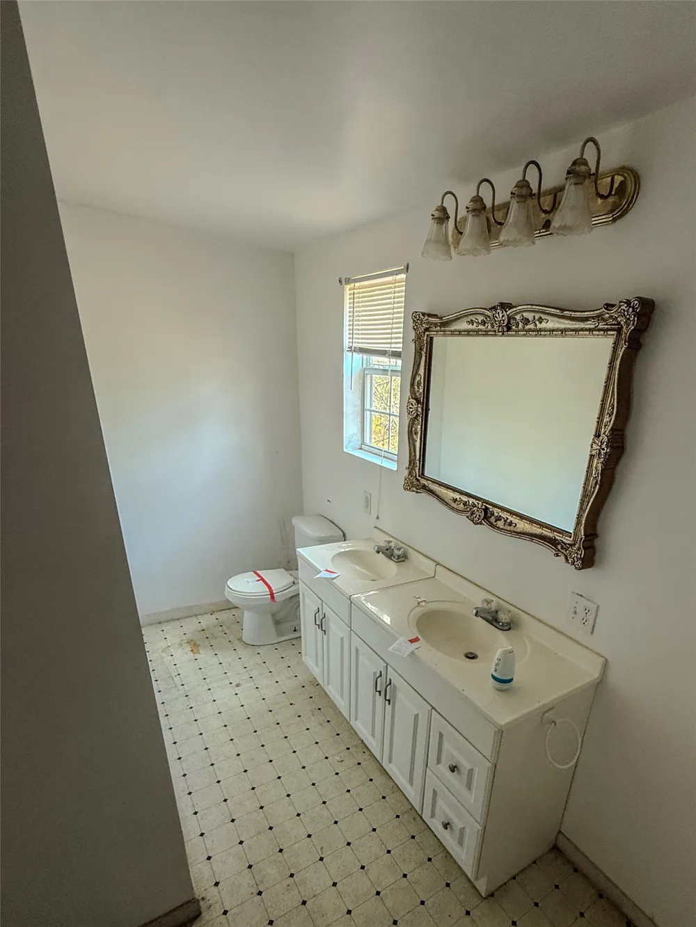 1007 Private Road 2002 Giddings, TX 78659