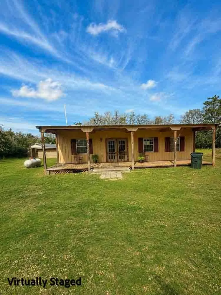 1007 Private Road 2002 Giddings, TX 78659