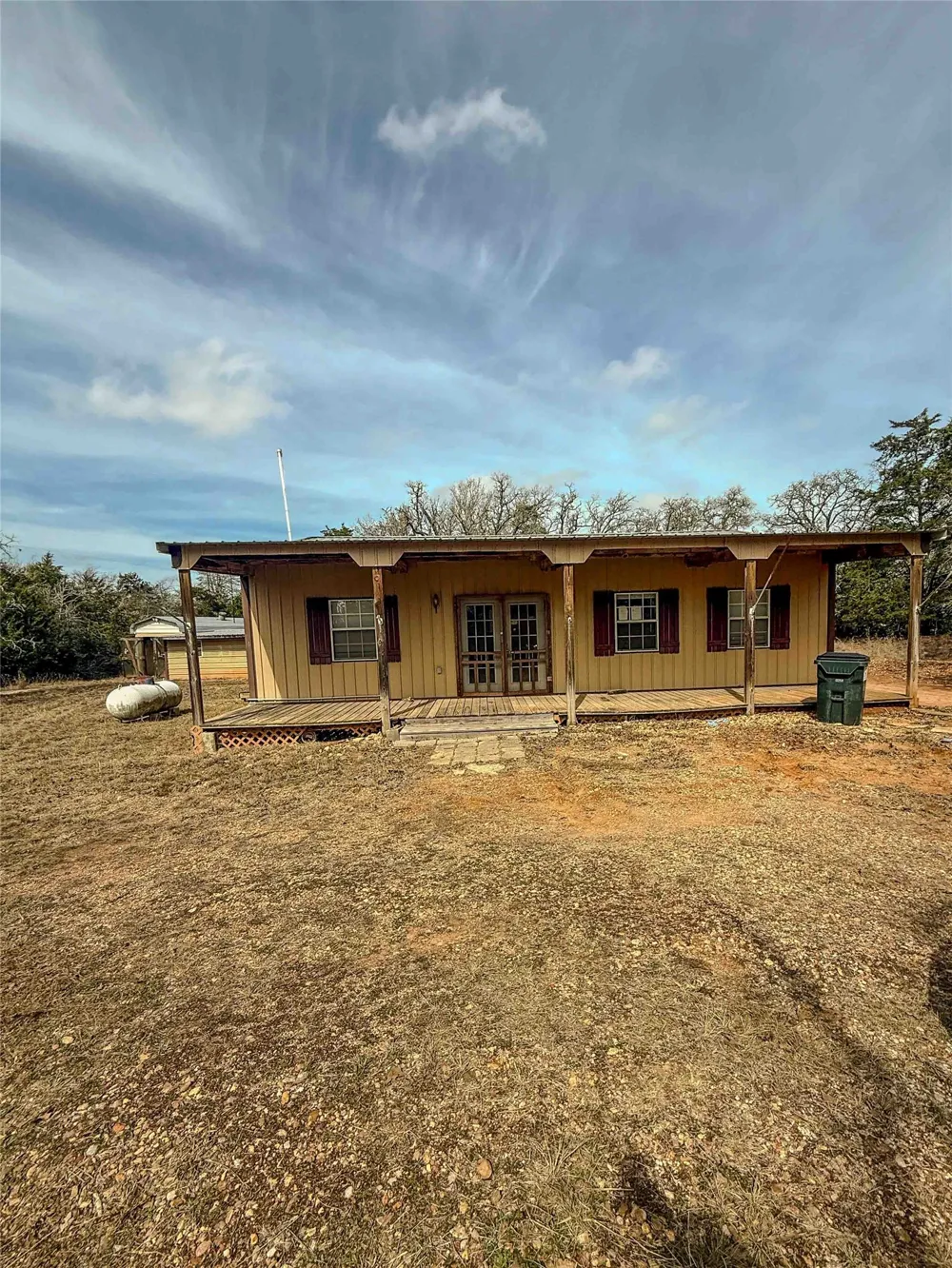 1007 Private Road 2002 Giddings, TX 78659