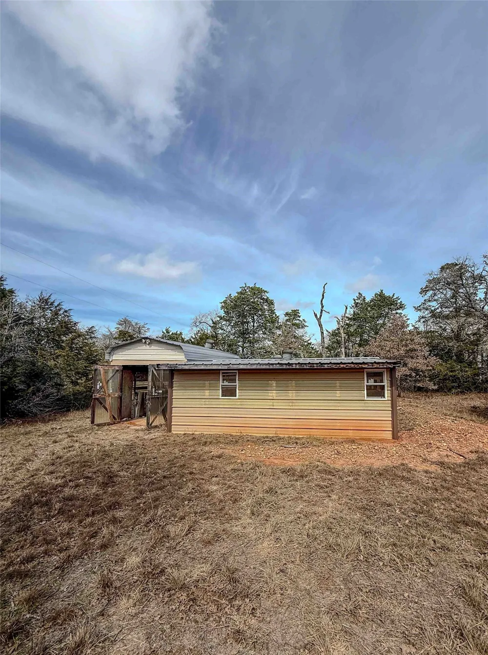 1007 Private Road 2002 Giddings, TX 78659