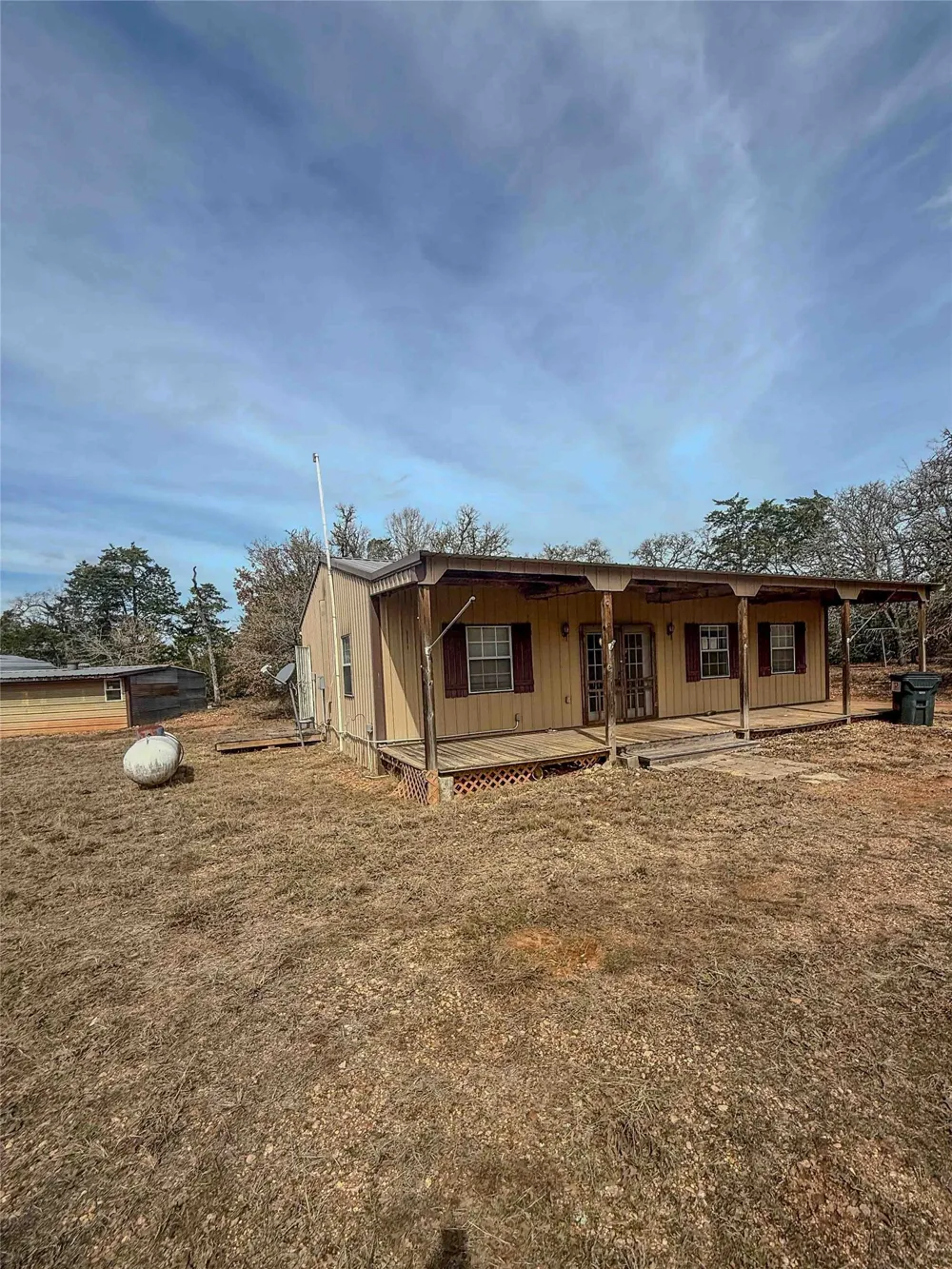 1007 Private Road 2002 Giddings, TX 78659