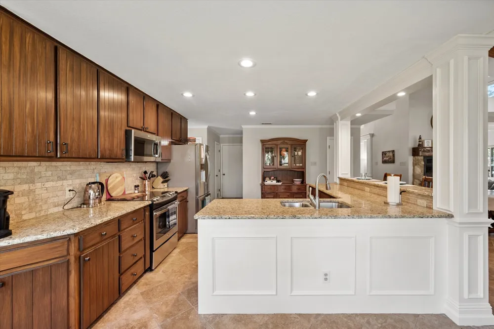 195 Highview Streetman, TX 75859