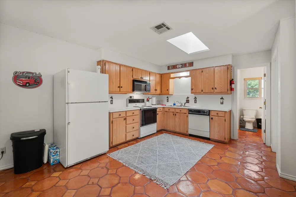 195 Highview Streetman, TX 75859
