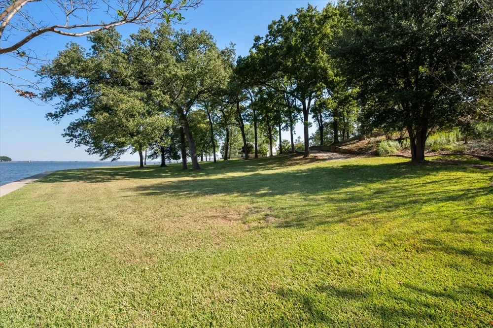 195 Highview Streetman, TX 75859
