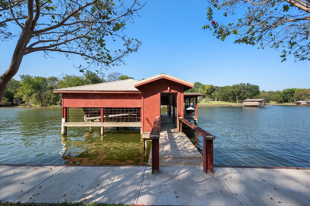 195 Highview Streetman, TX 75859