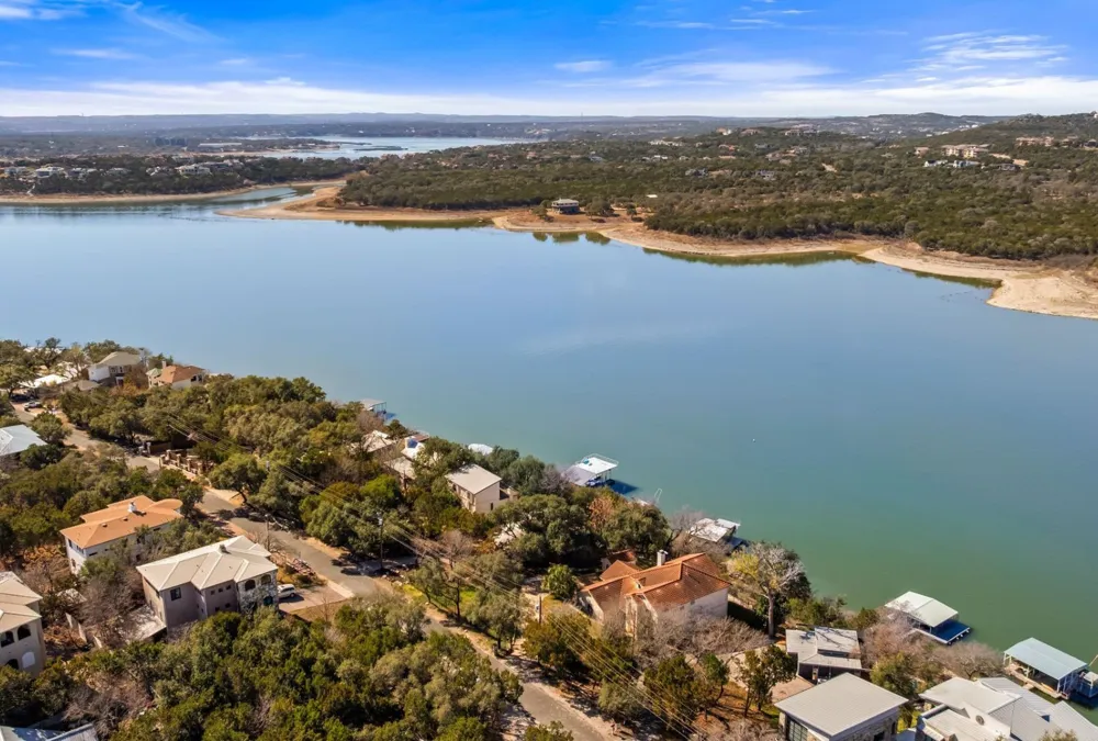 8124 Joy Road Volente, TX 78641