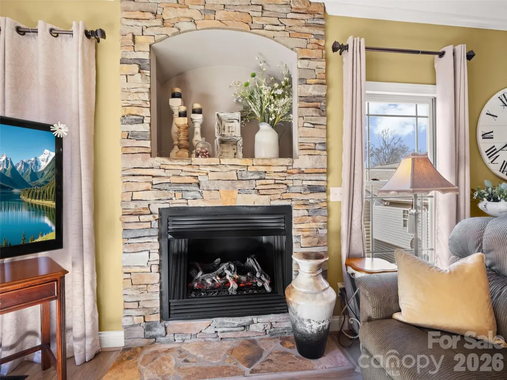 21 Jeff Drive Asheville, NC 28806