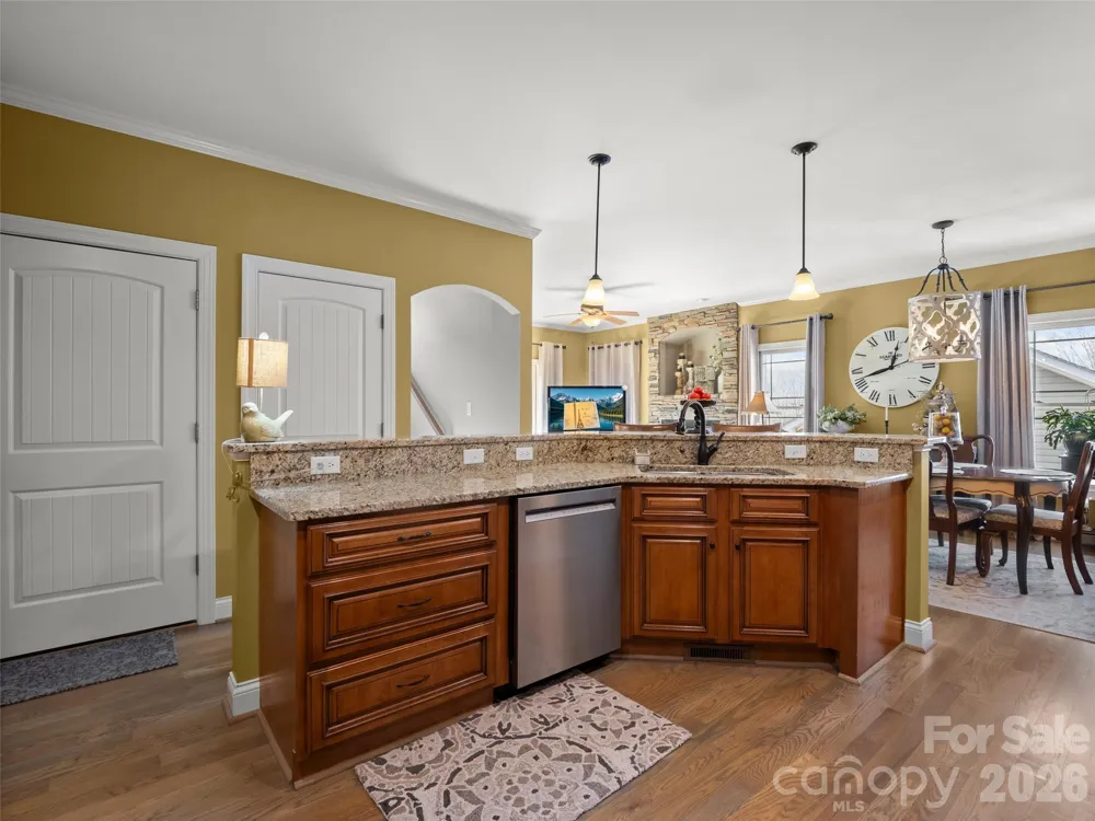 21 Jeff Drive Asheville, NC 28806