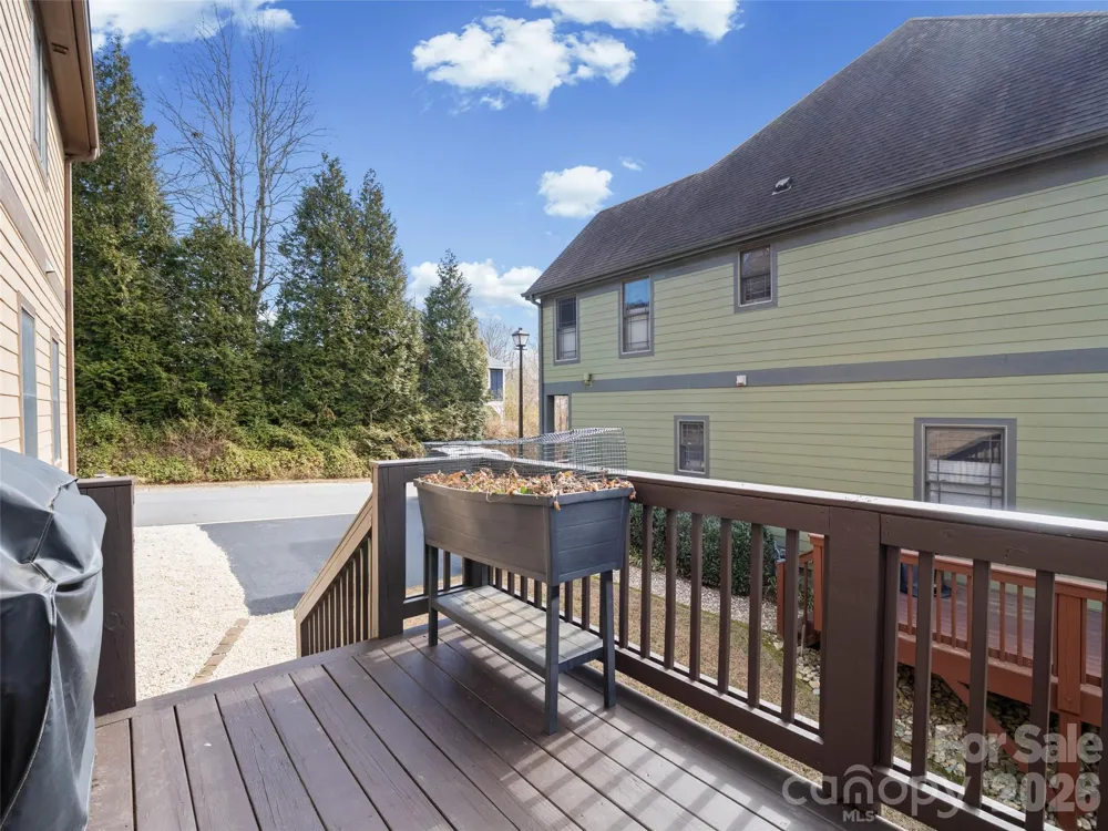 21 Jeff Drive Asheville, NC 28806