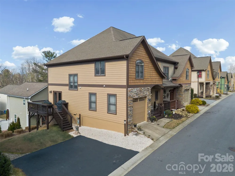 21 Jeff Drive Asheville, NC 28806