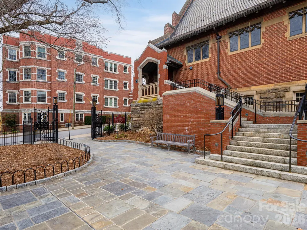 61 Church Street #103 Asheville, NC 28801