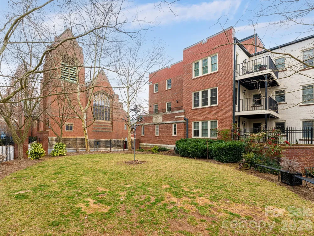 61 Church Street #103 Asheville, NC 28801