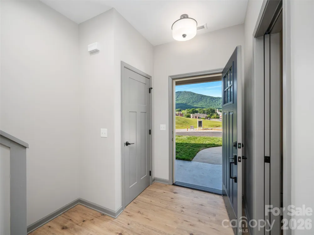 100 Red Twig Lane #Unit 102 Burnsville, NC 28704