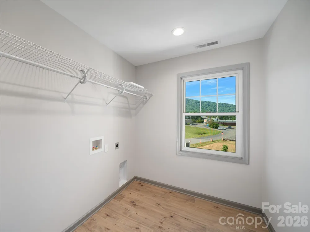 100 Red Twig Lane #Unit 102 Burnsville, NC 28704