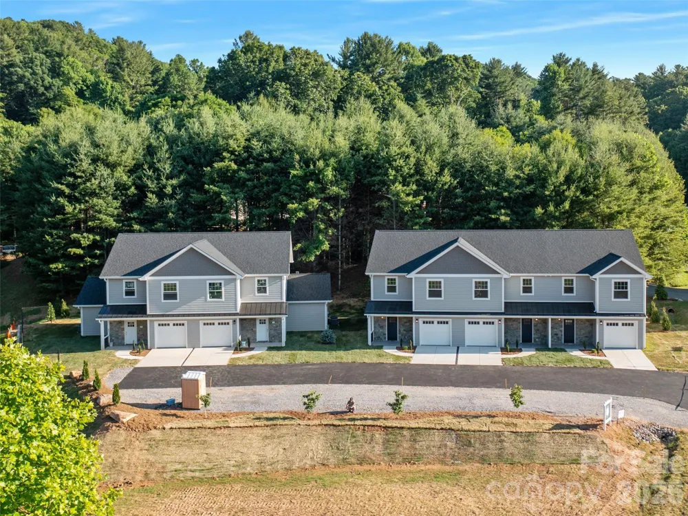 100 Red Twig Lane #Unit 102 Burnsville, NC 28704