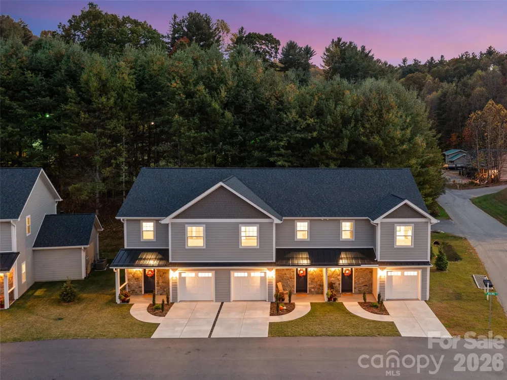 100 Red Twig Lane #Unit 102 Burnsville, NC 28704