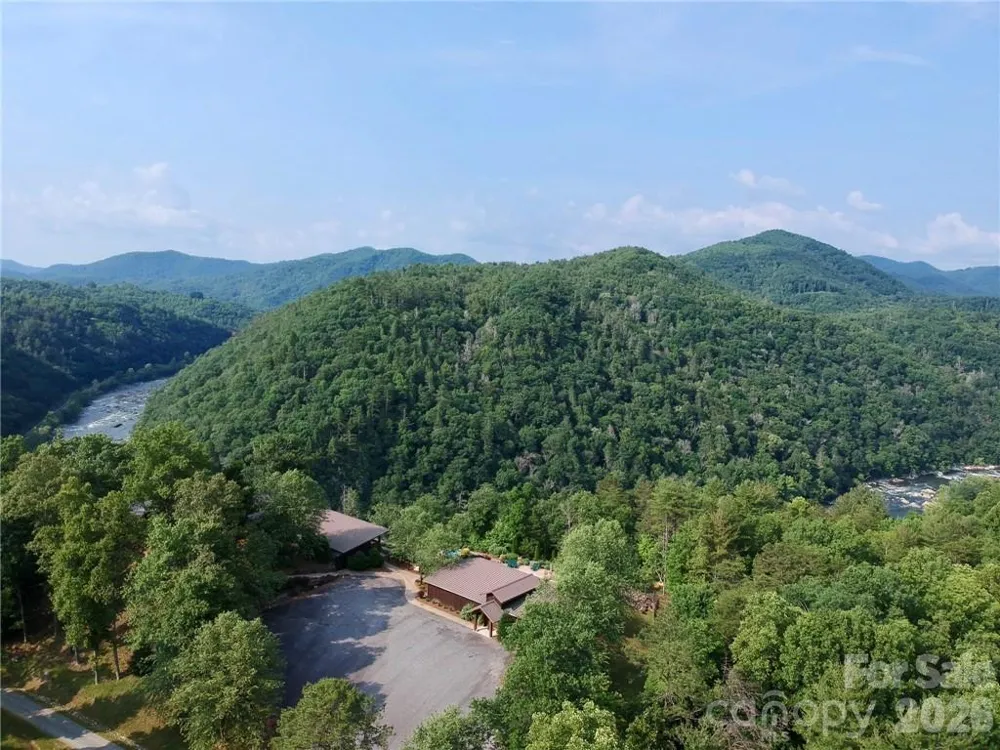 75 Wild Turkey Loop #31 Marshall, NC 28753
