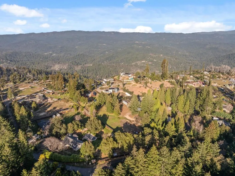 15 Braemoor Drive Santa Cruz, CA 95060