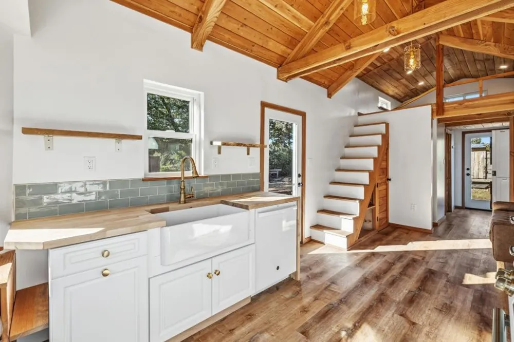 15 Braemoor Drive Santa Cruz, CA 95060
