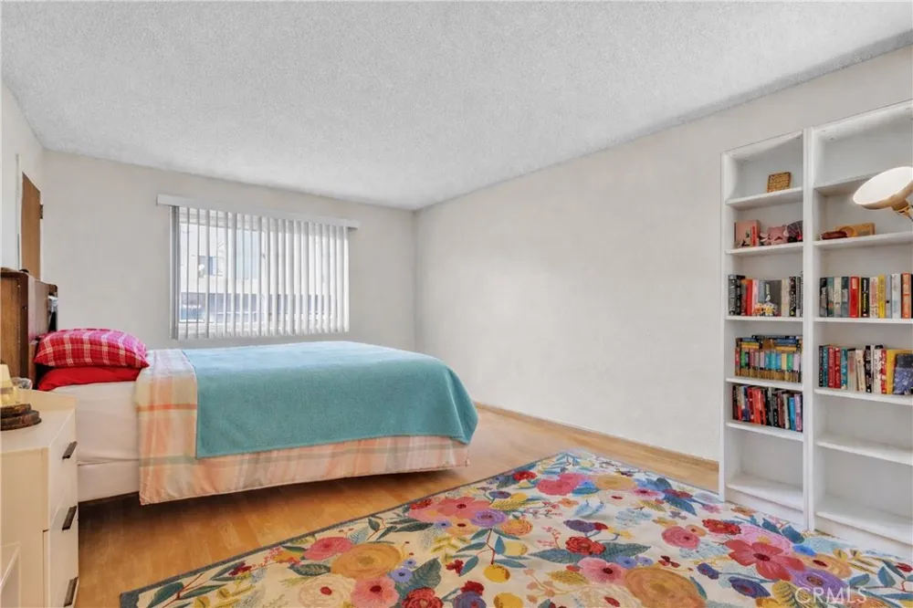 445 Ivy #204 Glendale, CA 91204