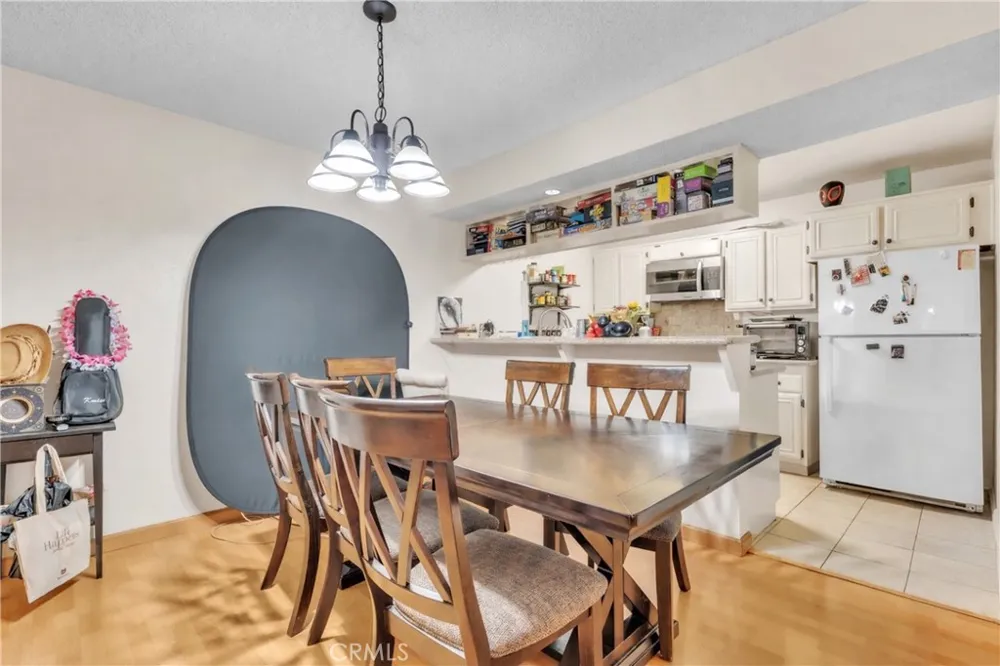 445 Ivy #204 Glendale, CA 91204