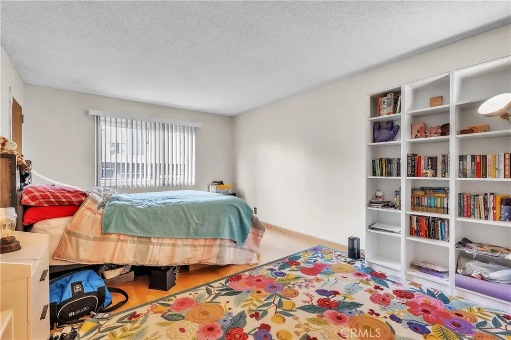 445 Ivy #204 Glendale, CA 91204