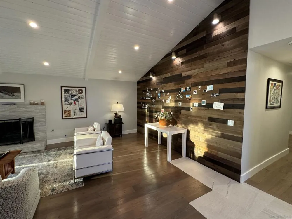 1402 Rodeo Drive La Jolla, CA 92037