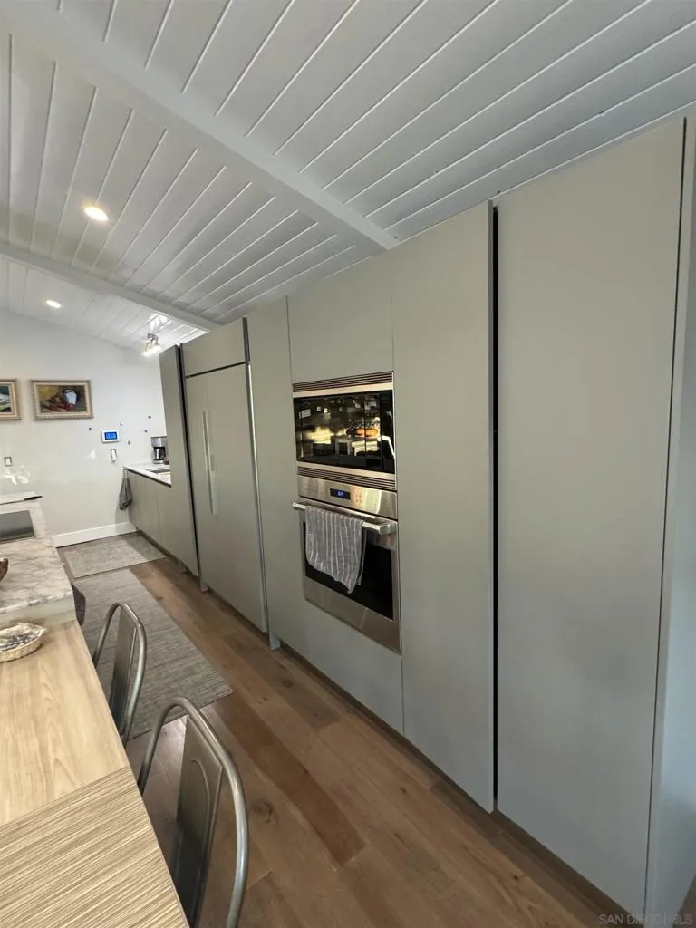 1402 Rodeo Drive La Jolla, CA 92037