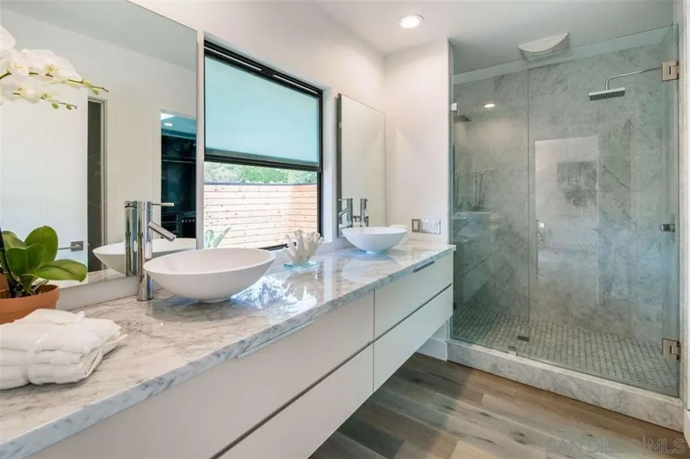 1402 Rodeo Drive La Jolla, CA 92037
