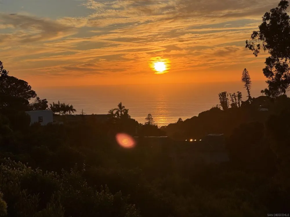 1402 Rodeo Drive La Jolla, CA 92037