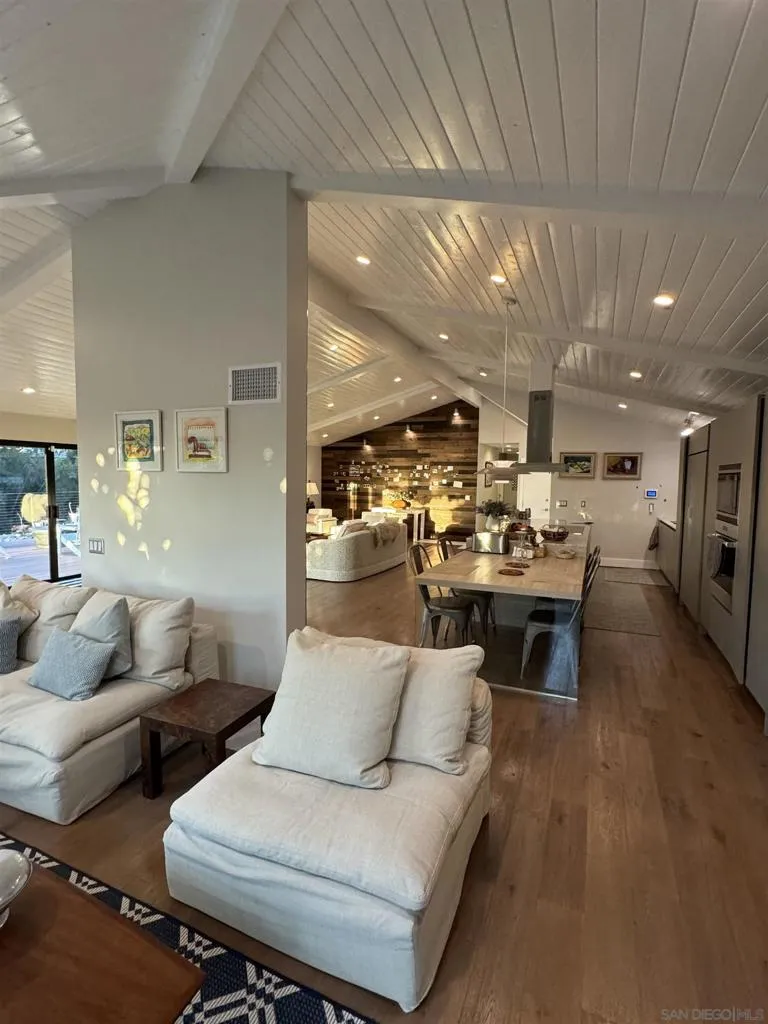 1402 Rodeo Drive La Jolla, CA 92037