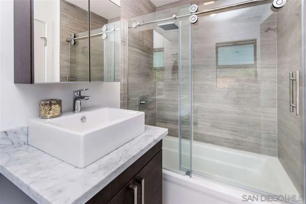1402 Rodeo Drive La Jolla, CA 92037