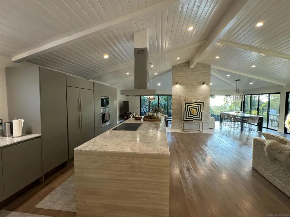1402 Rodeo Drive La Jolla, CA 92037