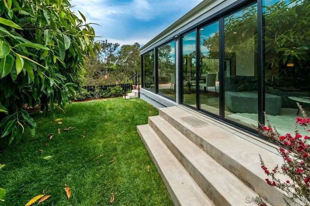 1402 Rodeo Drive La Jolla, CA 92037