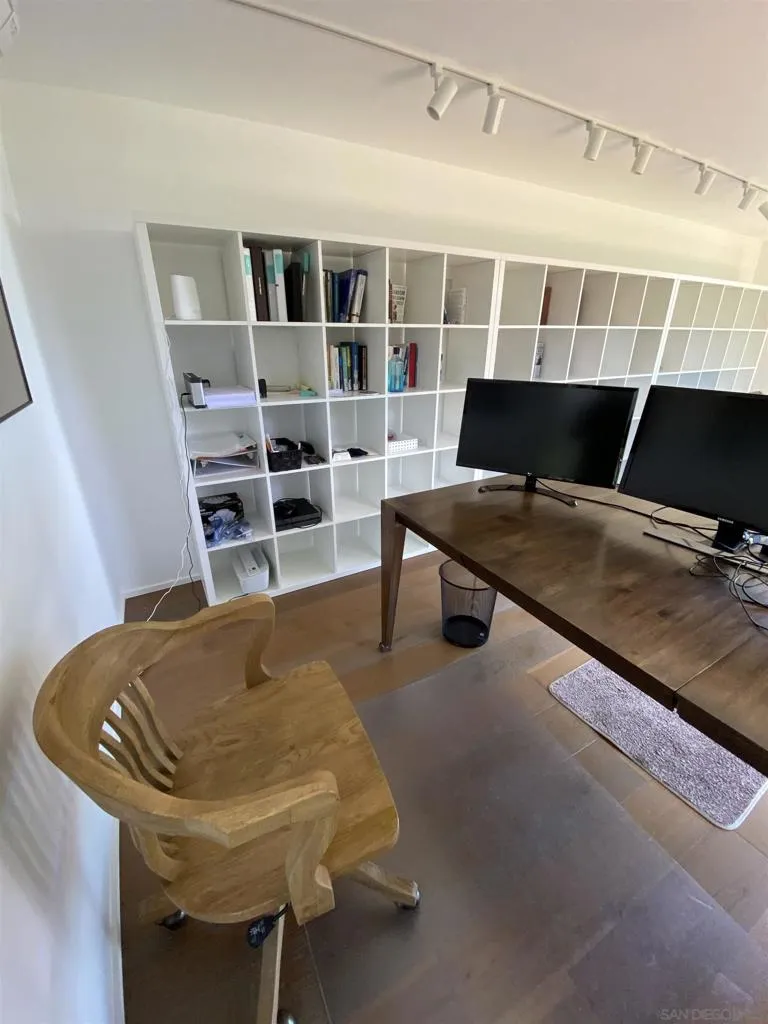 1402 Rodeo Drive La Jolla, CA 92037