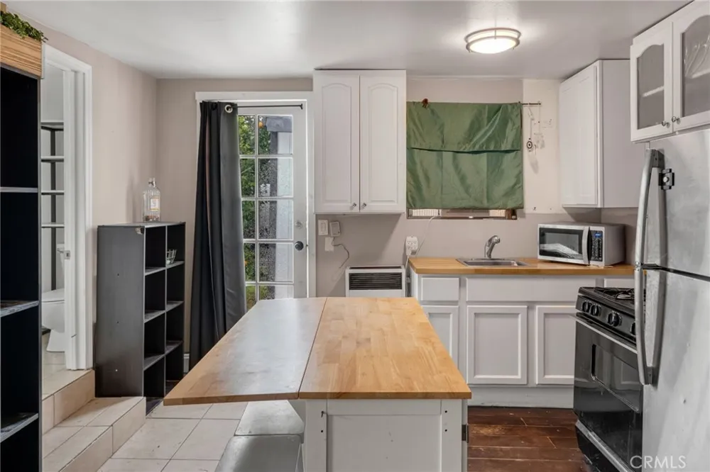 15109 Gerkin Avenue Lawndale, CA 90260