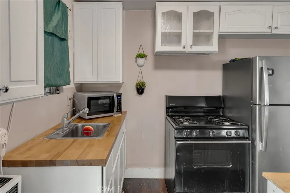 15109 Gerkin Avenue Lawndale, CA 90260