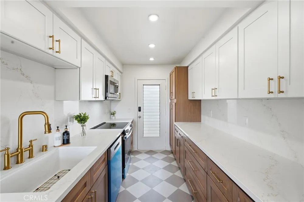 5630 Ravenspur #209 Rancho Palos Verdes, CA 90275