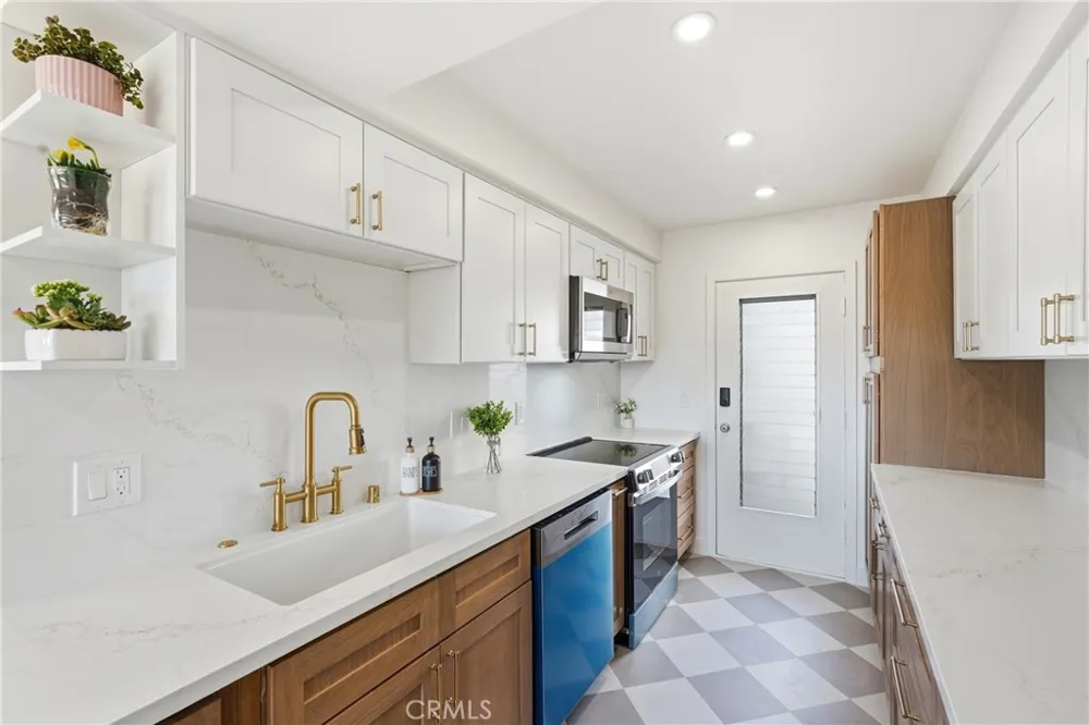 5630 Ravenspur #209 Rancho Palos Verdes, CA 90275