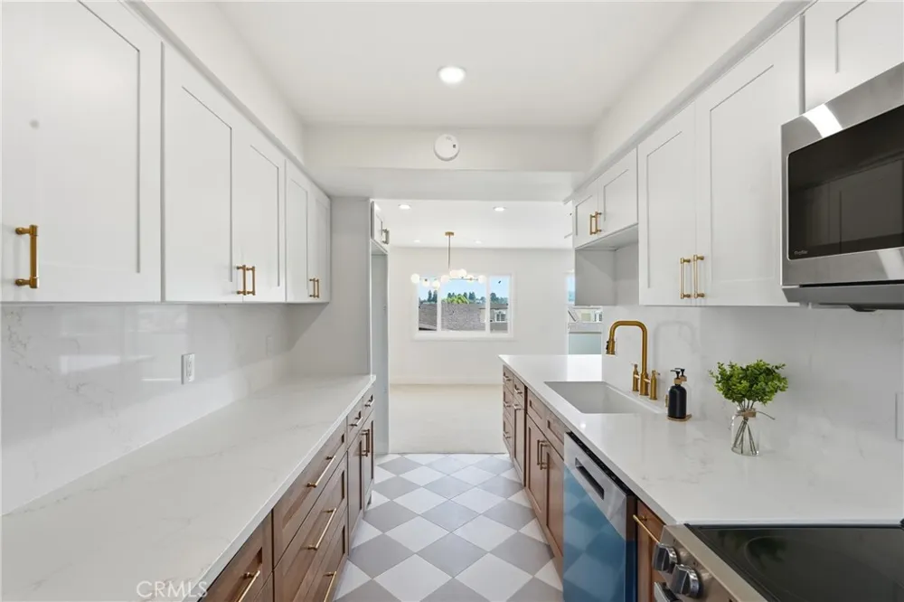 5630 Ravenspur #209 Rancho Palos Verdes, CA 90275