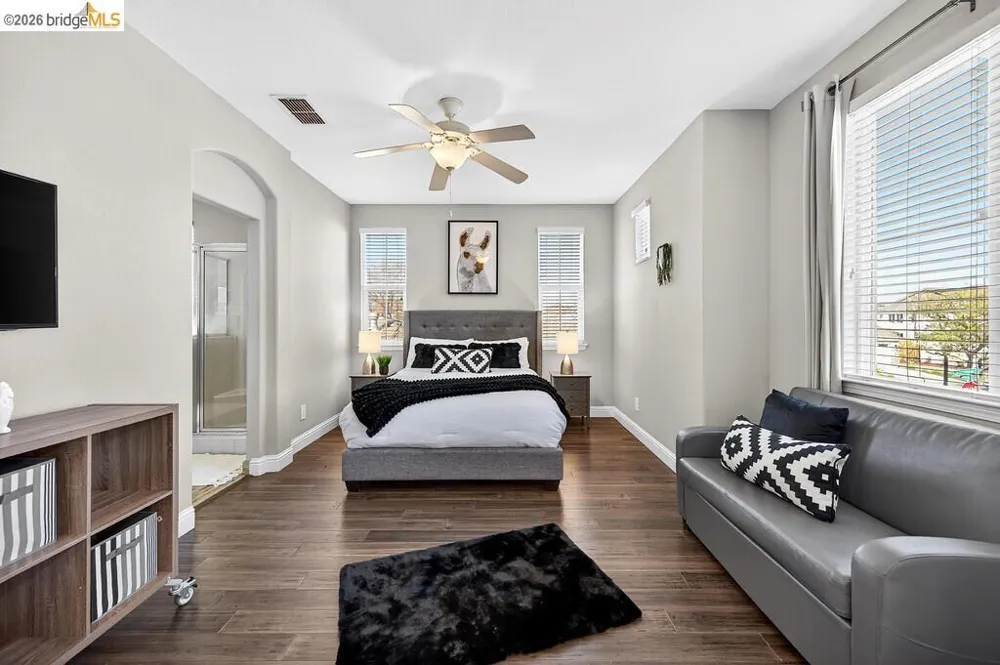 390 Caravaggio CIR Sacramento, CA 95835