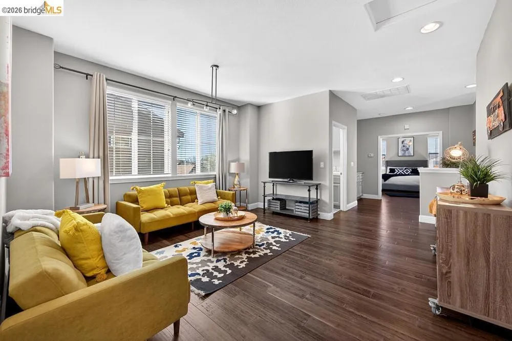 390 Caravaggio CIR Sacramento, CA 95835