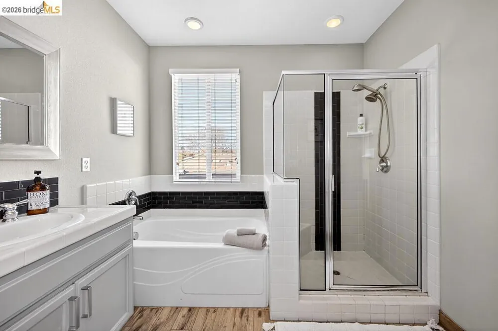 390 Caravaggio CIR Sacramento, CA 95835