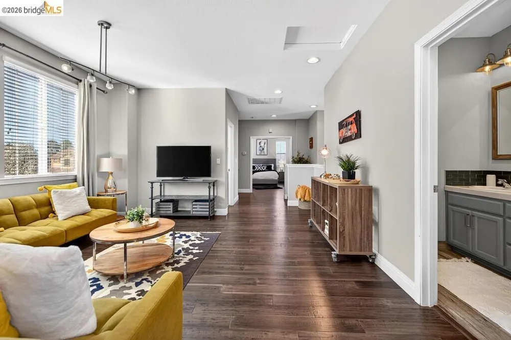 390 Caravaggio CIR Sacramento, CA 95835